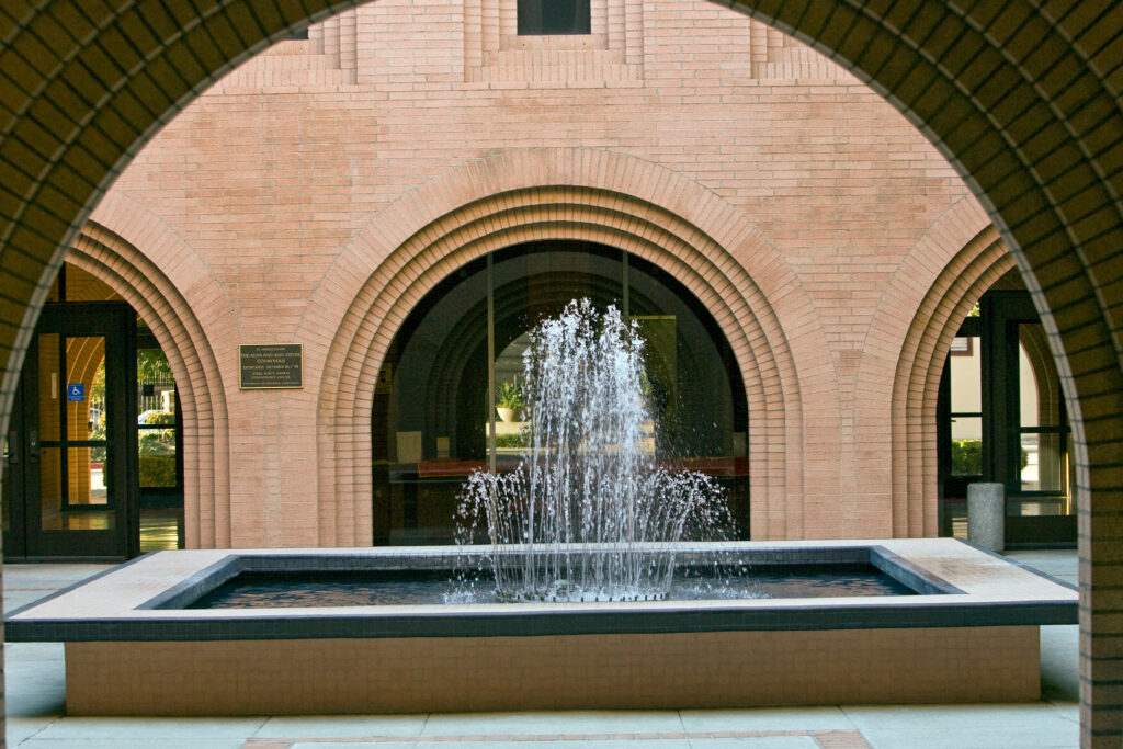Fountain at USC's campus
