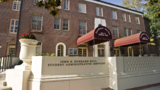 Hubbard Hall on the University Park Campus is home to USC Financial Aid.