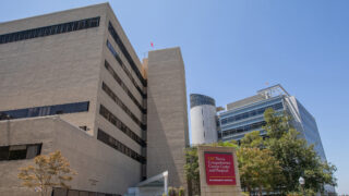 USC Norris Cancer Comprehensive Cancer Center and Hospital